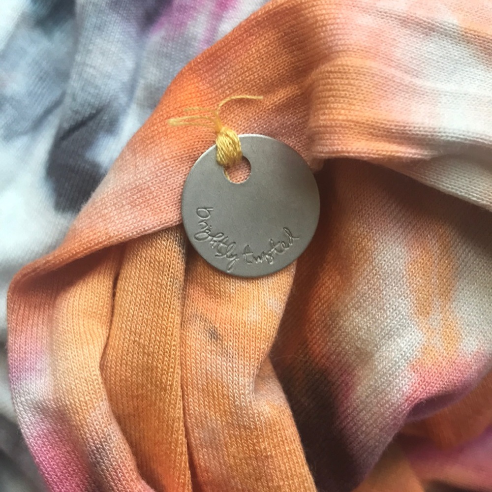 Brightly Twisted infinity scarf - Picture 4 of 6